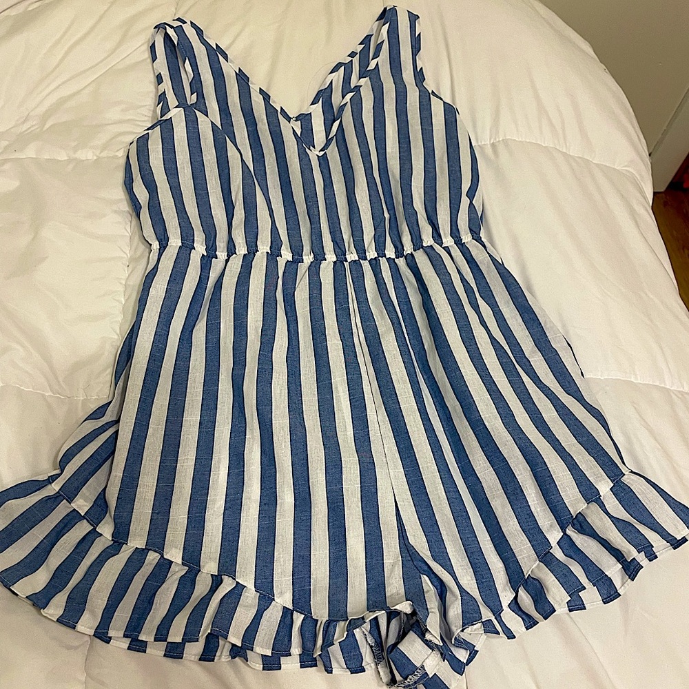 Jumper / romper / jumpsuit